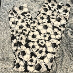 LuLaRoe Womens Leggings Gray Soccer Ball Football Size Tall Curvy TC New Rare